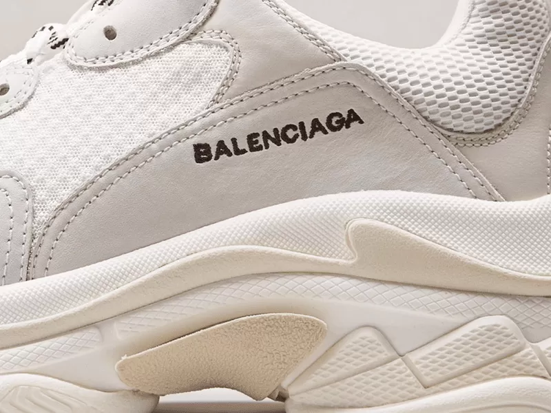 Balenciaga Triple S 