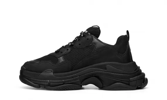 BALENCIAGA TRIPLE S - TRAINERS BLACK