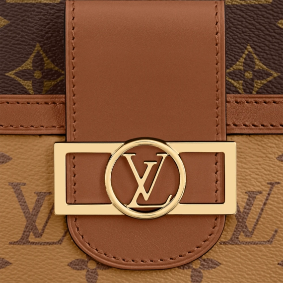 Louis Vuitton Hobo Dauphine MM