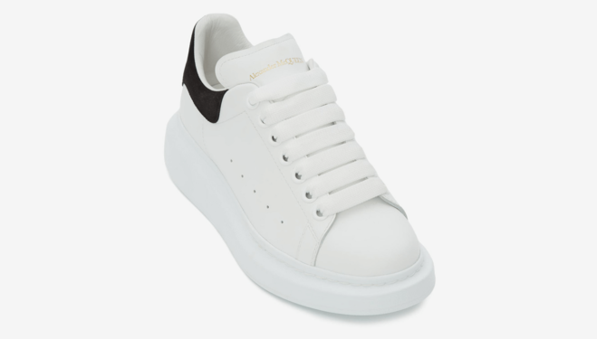 Alexander McQueen - Oversized Sneaker in Ivory/Black