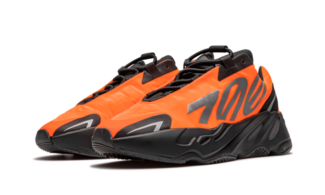 Yeezy Boost 700 MNVN - Orange