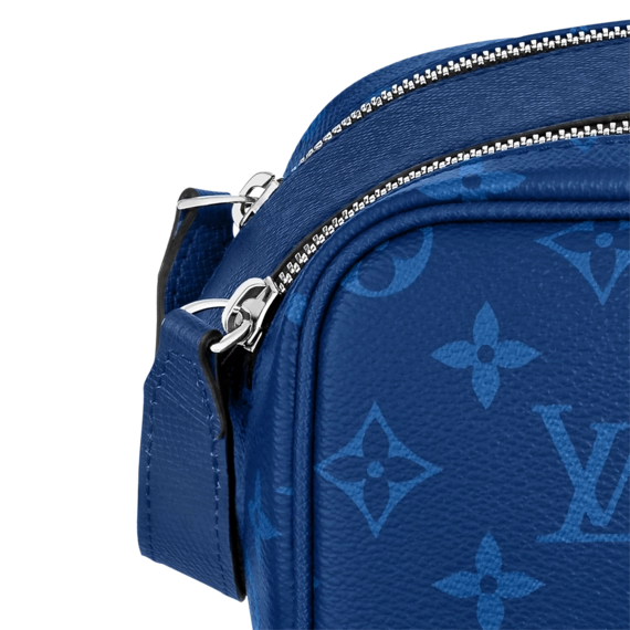 Louis Vuitton Dopp Kit Toilet Pouch Cobalt Blue