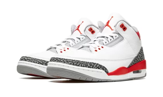 Air Jordan 3 Retro OG - Fire Red 2022