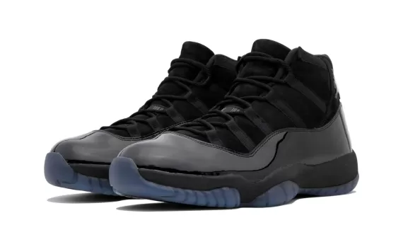 Air Jordan 11 Retro - Cap & Gown