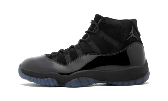 Air Jordan 11 Retro - Cap & Gown