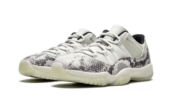 Air Jordan 11 Rertro Low - Snakeskin Light Bone