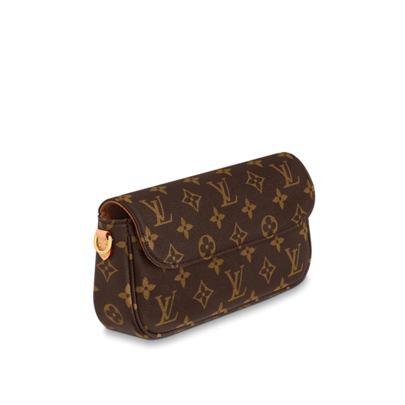 Louis Vuitton Wallet on Chain Ivy