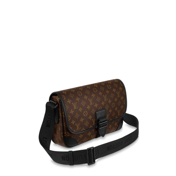 Louis Vuitton Archy Messenger MM