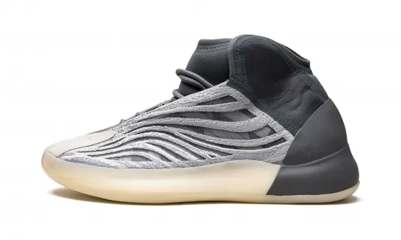 Yeezy QNTM - Mono Carbon