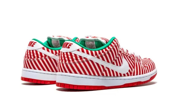 Nike Dunk Low Premium SB - Candy Cane