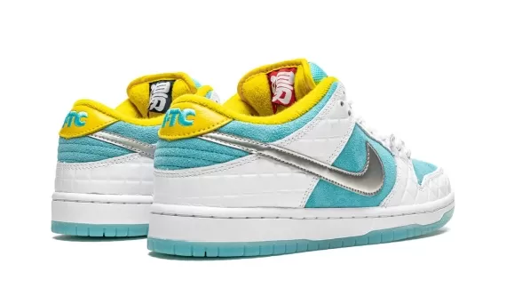 Nike SB Dunk Low - FTC Lagoon Pulse