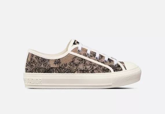 WALK'N'DIOR Sneaker Beige and Black With Toile de Jouy Voyage Motif