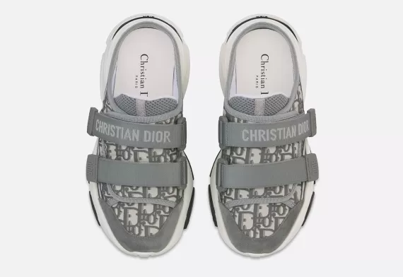 D-WANDER Sneaker - Gray Stone Dior Oblique Technical Fabric