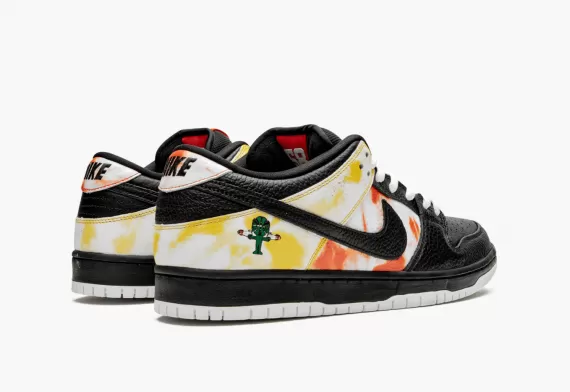 SB DUNK LOW - TIE-DYE RAYGUNS 2019 - BLACK