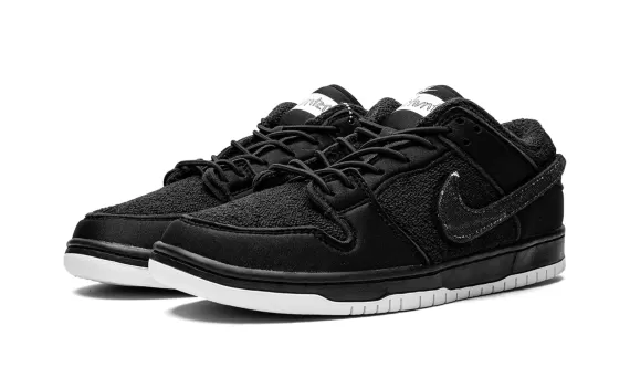 SB Dunk Low - Gnarhunters