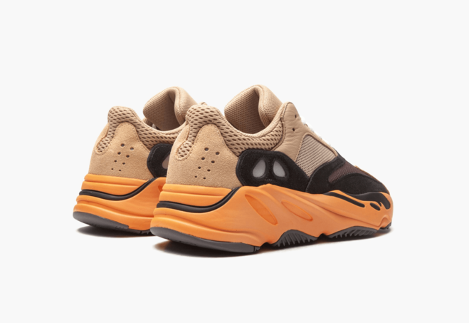 YEEZY BOOST 700 - Enflame Amber