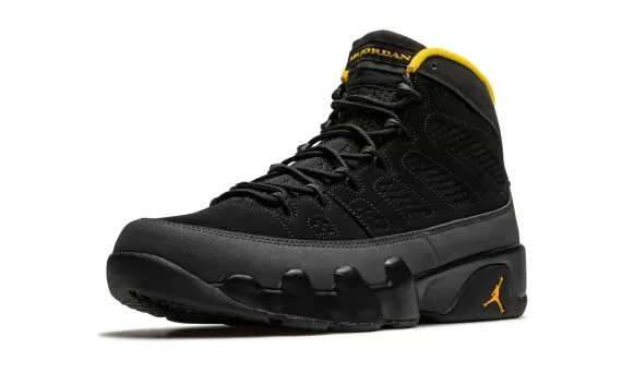 Air Jordan 9 Retro - University Gold