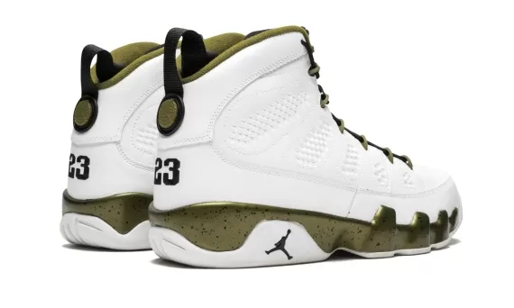 Air Jordan 9 Retro - Statue