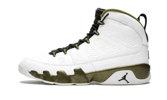 Air Jordan 9 Retro - Statue