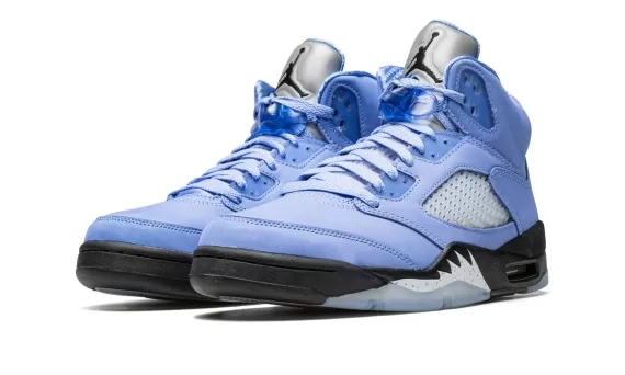 Air Jordan 5 Retro SE - UNC