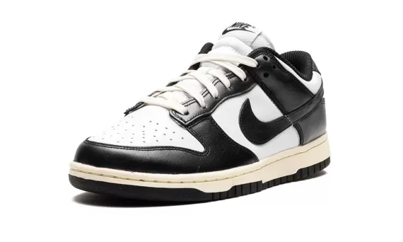 Dunk Low - Vintage Panda