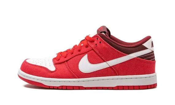 Dunk Low - Hyper Red