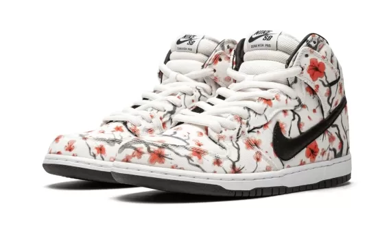 SB Dunk High Pro - Cherry Blossom