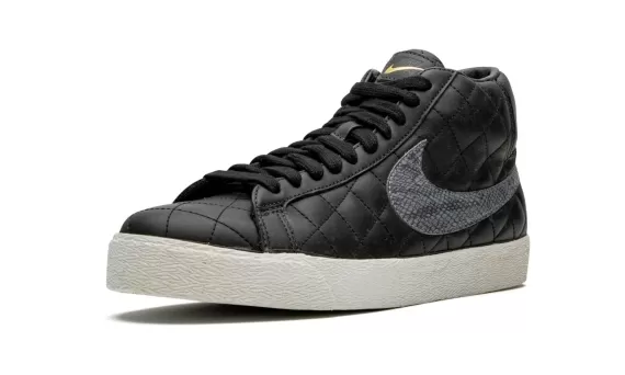 Blazer SB  - Supreme Black