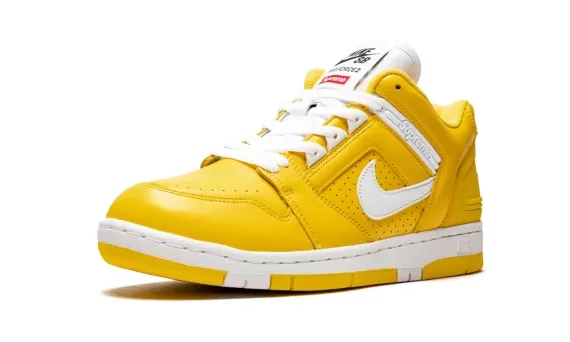 SB AF2 Low - Supreme Varsity Maize/White