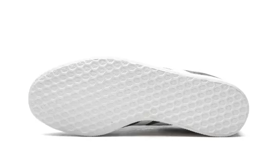 Gazelle - Solid Grey