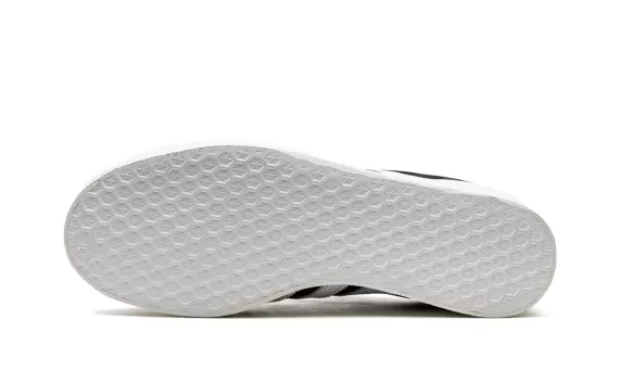 Gazelle 85 - Black / White