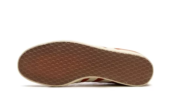 Gazelle - Preloved Red Off White Cream White