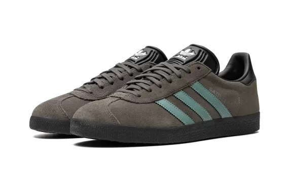 Gazelle - Olive Green Black