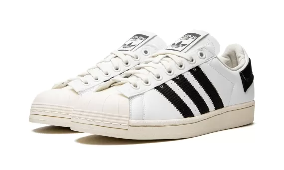 Superstar - Parley Cloud White