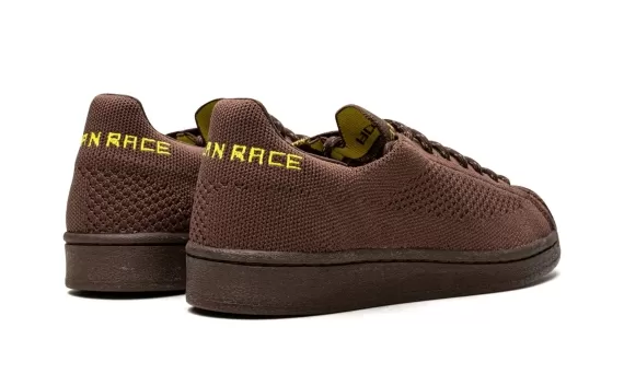 Pharrell x Superstar Primeknit - Brown/Auburn