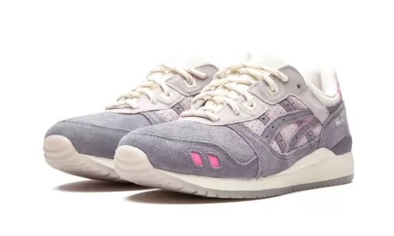 END x Asics Gel-Lyte III - Pearl