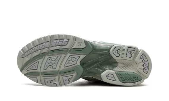 Gel Kayano 14 - Light Sage Smoke Grey