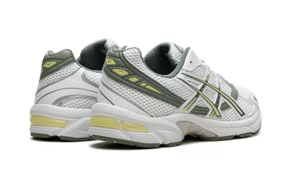 GEL 1130 - White Jade Yellow