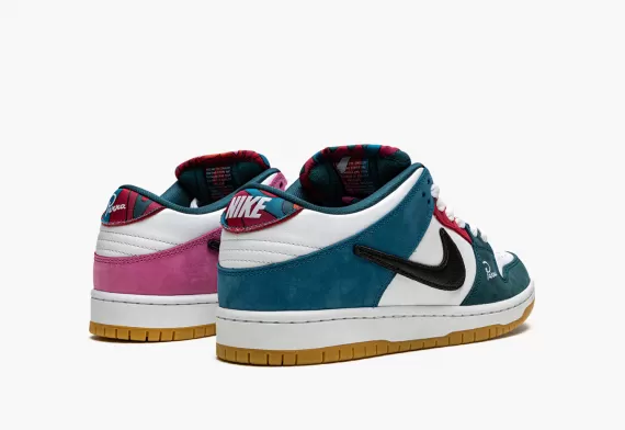 Nike Dunk SB Low Pro QS - Parra (Friends & Family)