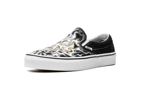 Classic Slip On - Flame Skull