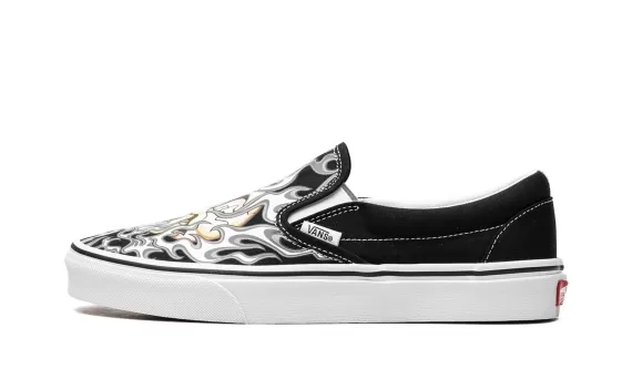 Classic Slip On - Flame Skull
