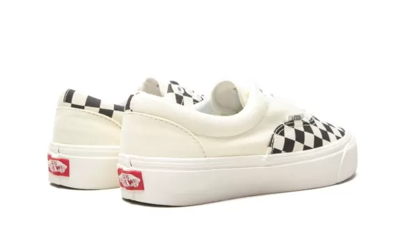Era Craft Podium Checkerboard - White