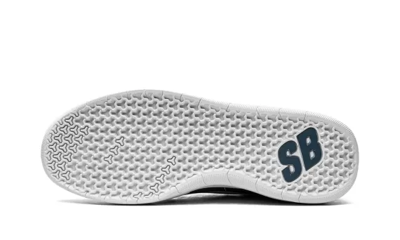 SB Nyjah Free 2 Premium - Ash Green/White/Boarder Blue
