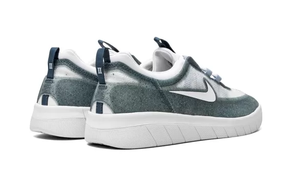 SB Nyjah Free 2 Premium - Ash Green/White/Boarder Blue