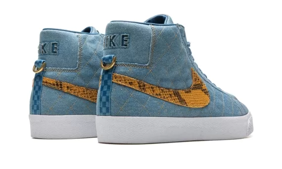 SB Blazer Mid Supreme - Denim