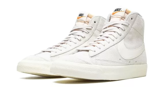 Blazer Mid '77 - Light Bone/Medium Grey/Alpha O