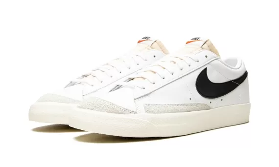 Blazer Low '77 Vintage - White / Black