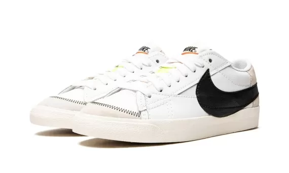 Blazer Low 77 Jumbo - White Black Sail