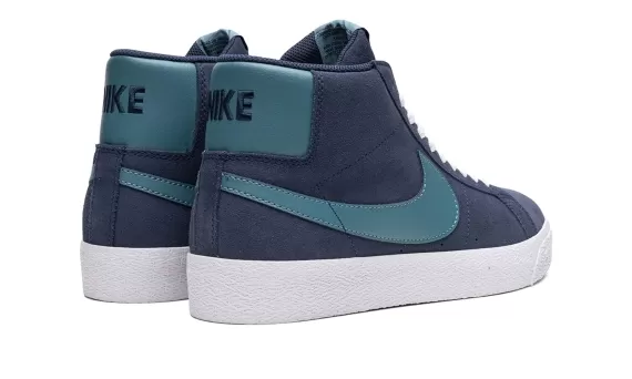 SB Blazer Mid - Navy Aqua