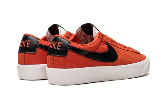 SB Blazer Low GT - Orange/Black